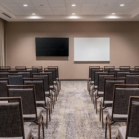 Courtyard By Marriott Petaluma Sonoma County Hotel Bagian luar foto