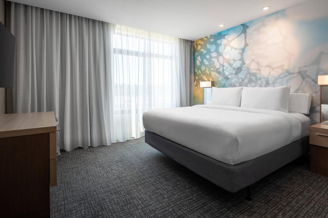 Courtyard By Marriott Petaluma Sonoma County Hotel Bagian luar foto