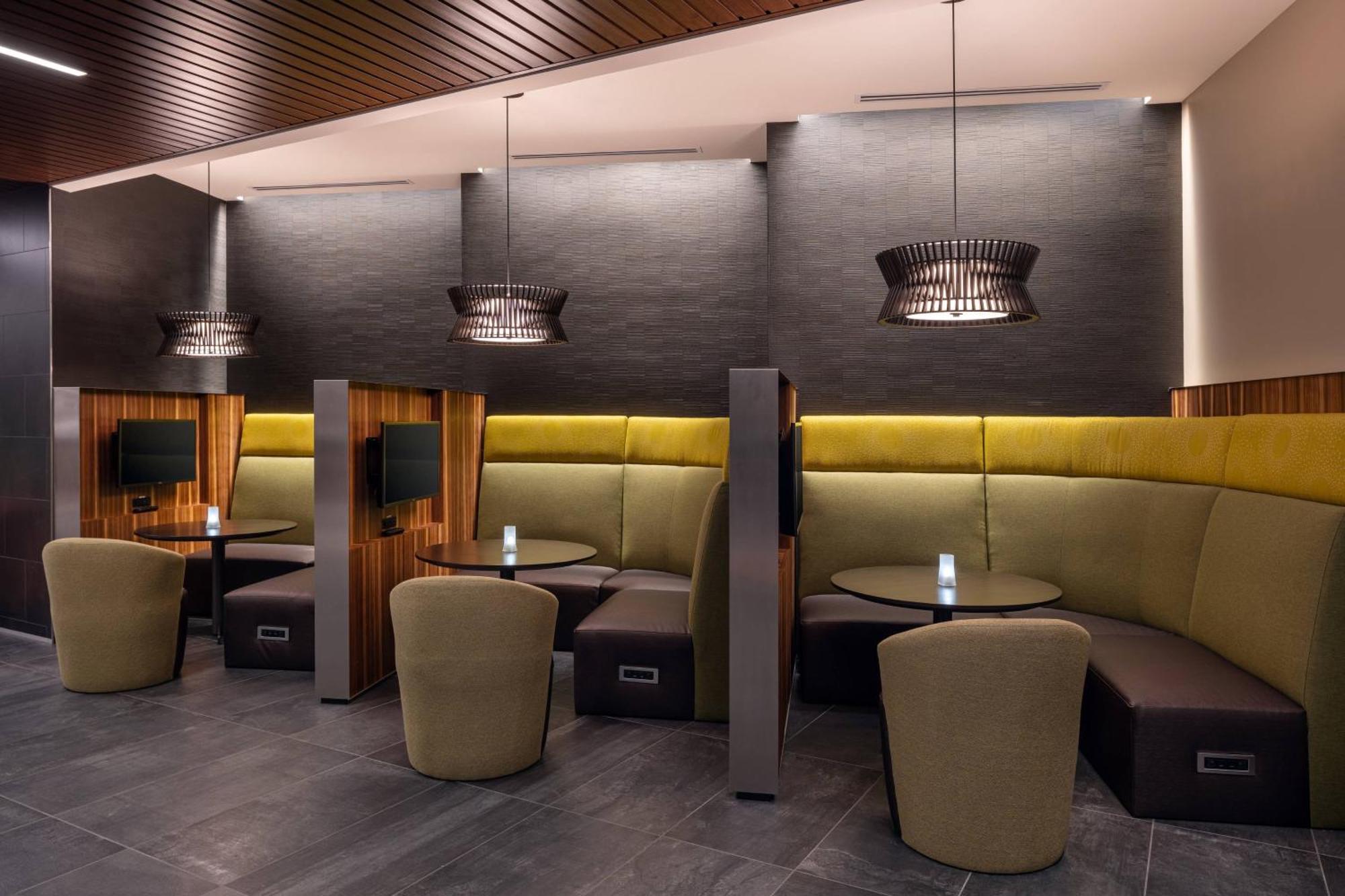 Courtyard By Marriott Petaluma Sonoma County Hotel Bagian luar foto