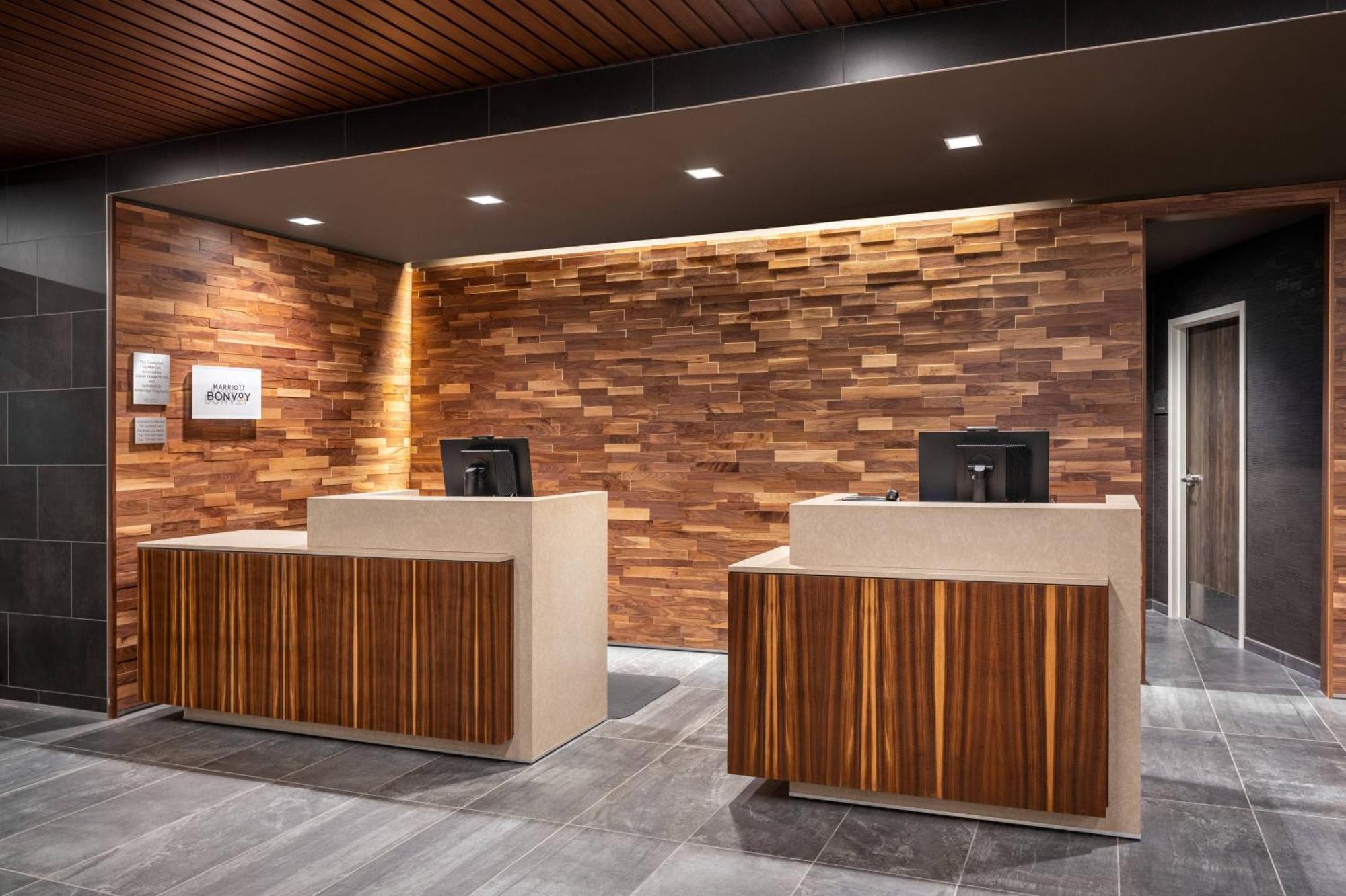 Courtyard By Marriott Petaluma Sonoma County Hotel Bagian luar foto